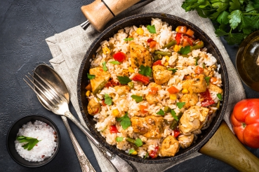 Geflügel-Paprika-Pfanne mit Reis