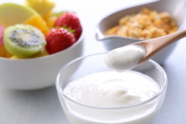 Fruchtschale mit Joghurt