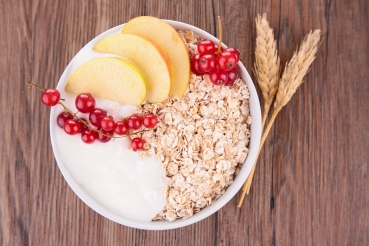 Ballaststoff-Müsli mit Johannisbeeren
