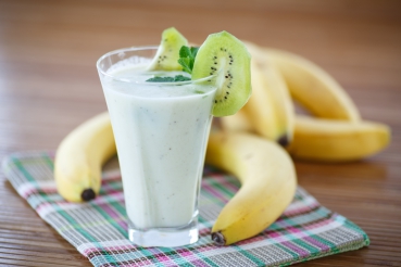 Vollkornbrötchen mit Bananen-Kiwi-Quark