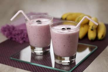 Bananen-Brombeer-Buttermilch