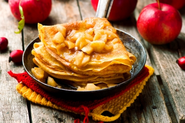 Apfelpfannkuchen mit Zimt