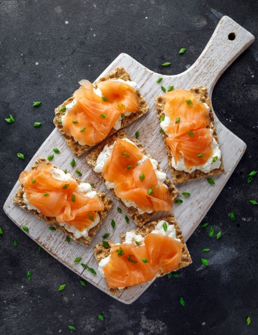 Pumpernickel mit Lachs