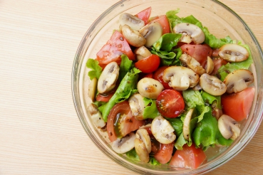 Tomaten-Champignon-Salat