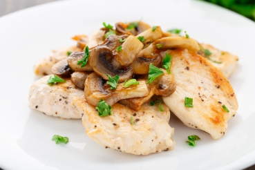 Geflügelsalat mit Zitronengras und Chili