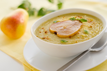Birnensuppe mit Brunnenkresse