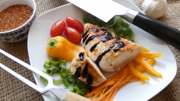Hähnchenfilets und Zitronenmöhren