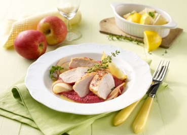 Gegrillte Putenbrust auf Rote-Bete-Creme