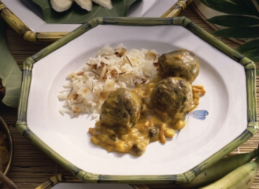Hackbällchen-Curry und Kokosreis