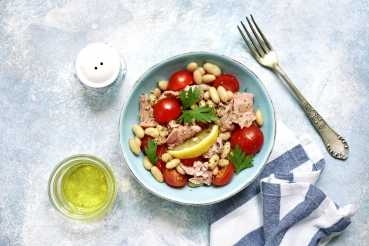 Bohnen-Tomatensalat mit Makrele