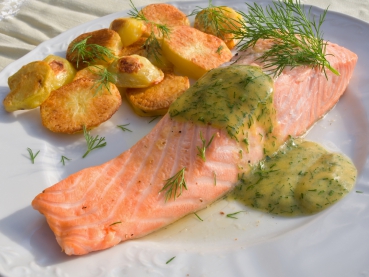 Pannfisch mit Senfsoße
