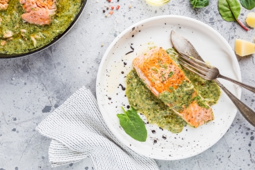 Lachs mit Kräuter-Salsa