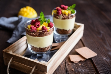 Marzipan-Mango-Creme-Trifle