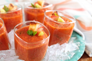 Gazpacho mit Zitronenthymian und geräucherter Paprikaschote