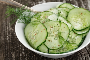 Scharfer Gurkensalat