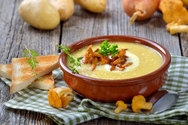 Feine Kartoffel-Waldpilzsuppe