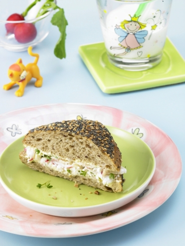 Apfel-Radieschen-Brötchen