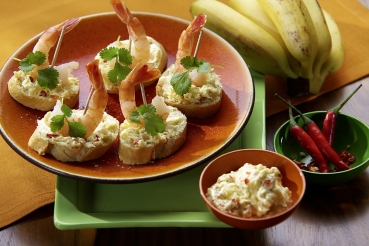 Bananen-Limetten-Chili-Lätta mit Garnelen