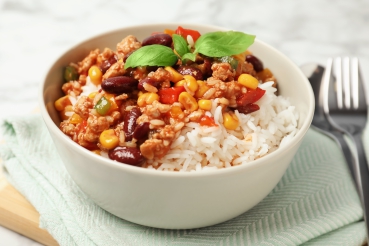 Chili mit Mais und Reis