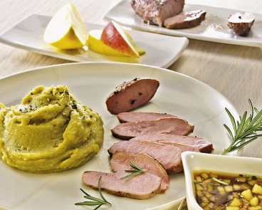 Erbsenpüree mit zarter Entenbrust