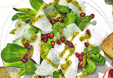 Heilbutt-Carpaccio mit Granatapfel-Dressing