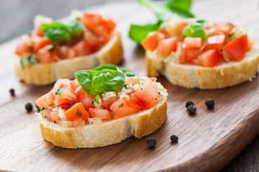 Bruschetta mit Cocktailtomaten