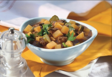 Gulasch mit Steckrüben