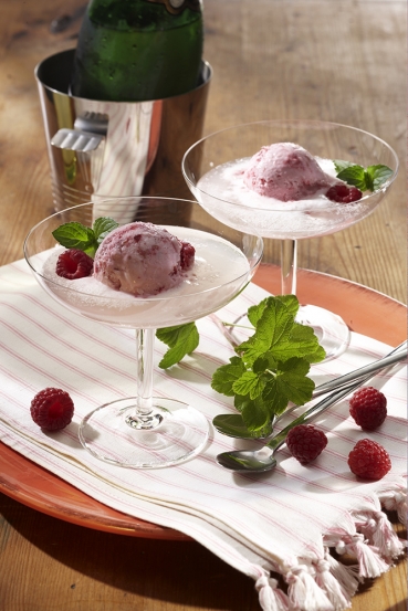 Himbeer-Semifreddo mit Prosecco