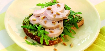 Hühnchen-Pesto-Sandwich