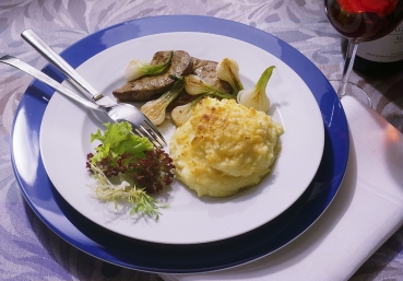 Kalbsleber mit Frühlingszwiebeln