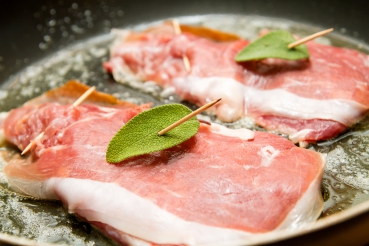 Kalbsschnitzel alla saltimbocca
