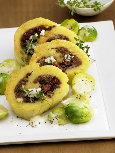 Kartoffeltaler zu Rosenkohlgemüse