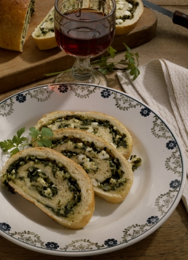 Kräuterrolle mit Schafskäse