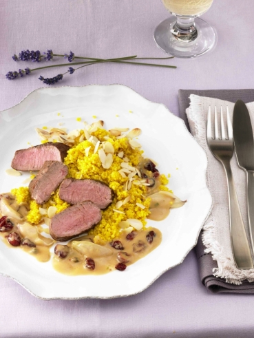 Lammrückenfilet mit Cranberry-Pfeffer-Sauce