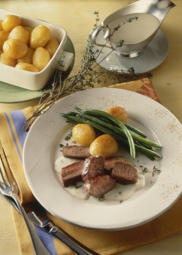 Lammrückenfilet mit Gorgonzolasauce