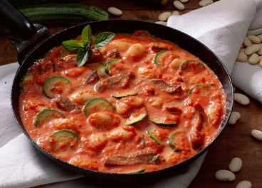 Lamm-Zucchini-Pfanne mit Riesenbohnen