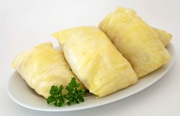 Gefüllte Weißkrautroulade mit Kartoffeln