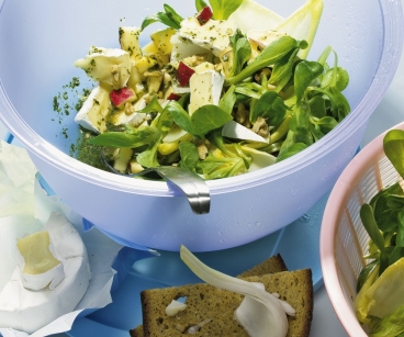 Picknick-Salat mit Camembert