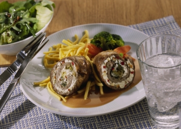 Rinderroulade mit Apfel-Meerrettich-Füllung