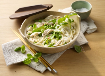 Grünes Hähnchen-Curry mit Reisnudeln