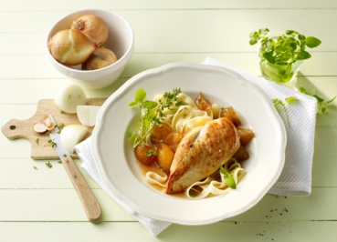 Hähnchen-Zwiebel-Pfanne mit Oregano
