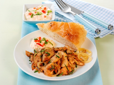 Hähnchen-Gyros mit Paprikaquark