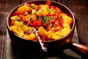 Pellkartoffeln mit Paprikagemüse
