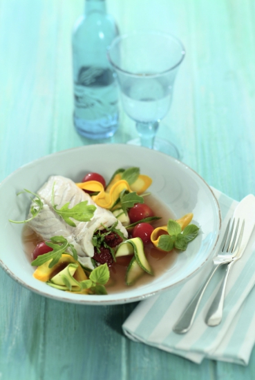 Gefülltes Seelachsfilet mit Zucchinisalat