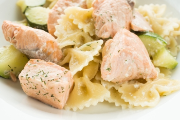 Lachs-Ragout mit Nudeln