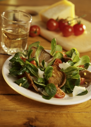 Feldsalat mit gebratenen Austernpilzen