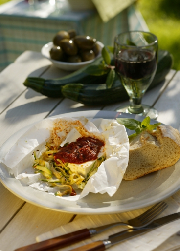 Schafskäse in Pergamenthülle