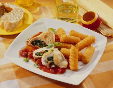 Gefüllte Hähnchenbrust auf Tomatensugo
