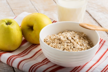 Cornflakes mit Apfel