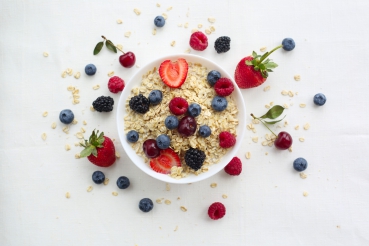 Beeren-Müsli mit Buttermilch